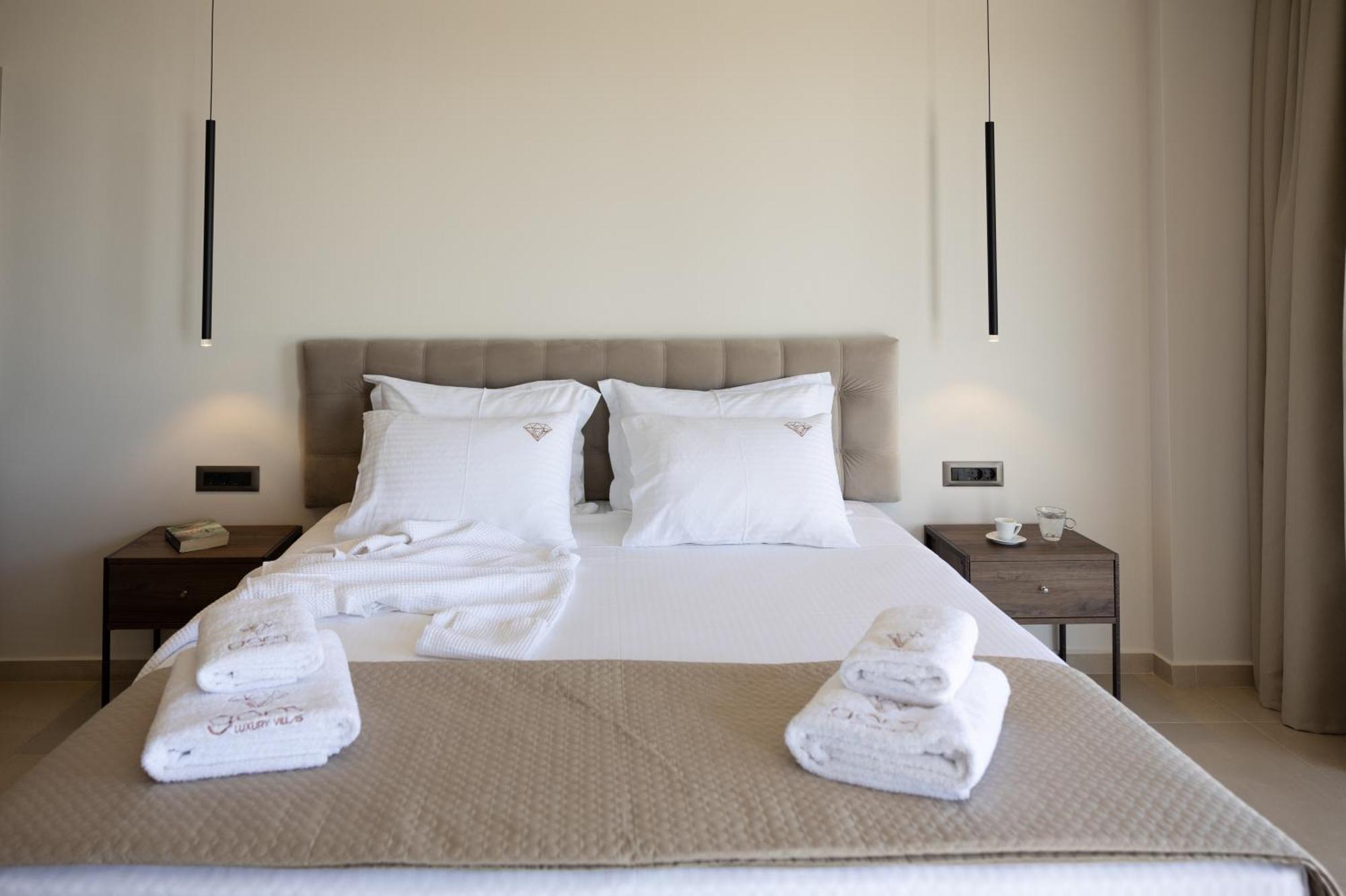 Gem Villas Luxury Sea View Karavádhos Eksteriør billede